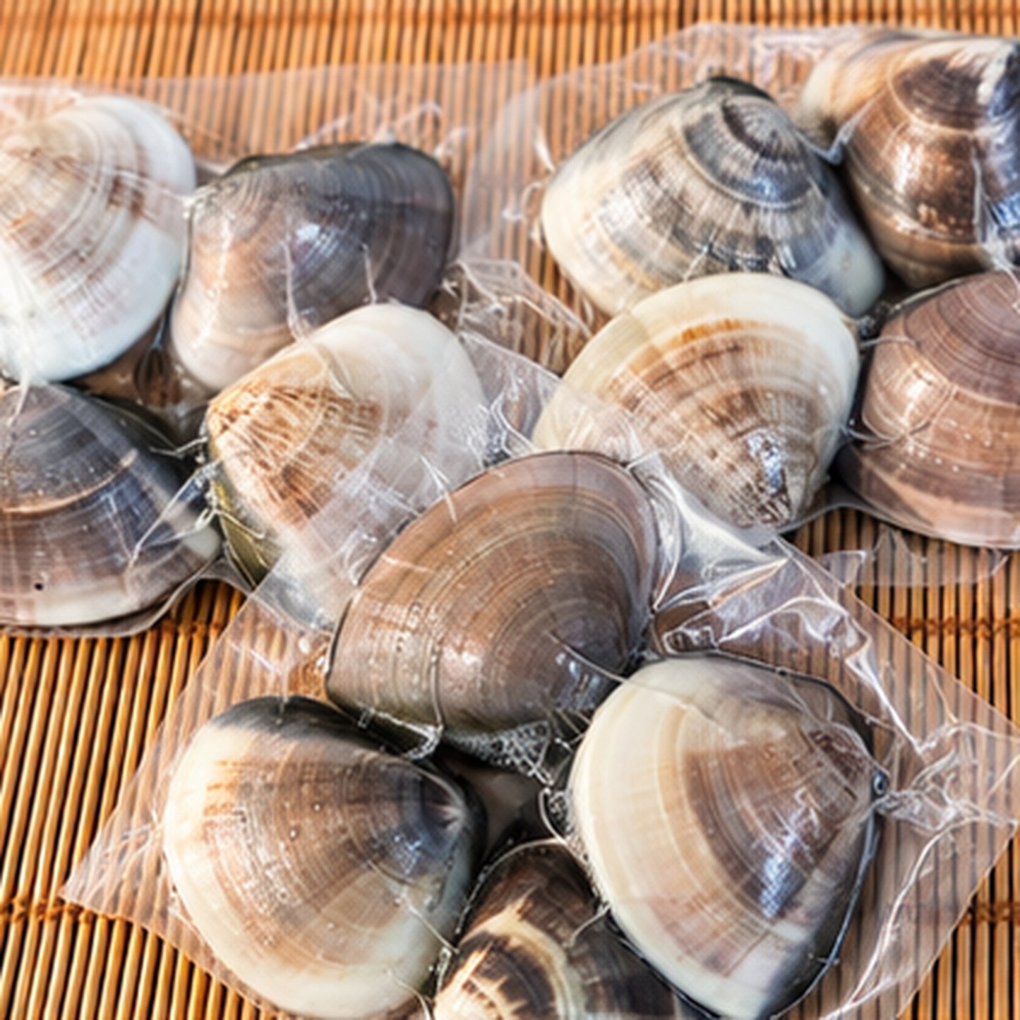 活はまぐり 4個（約200ｇ）
