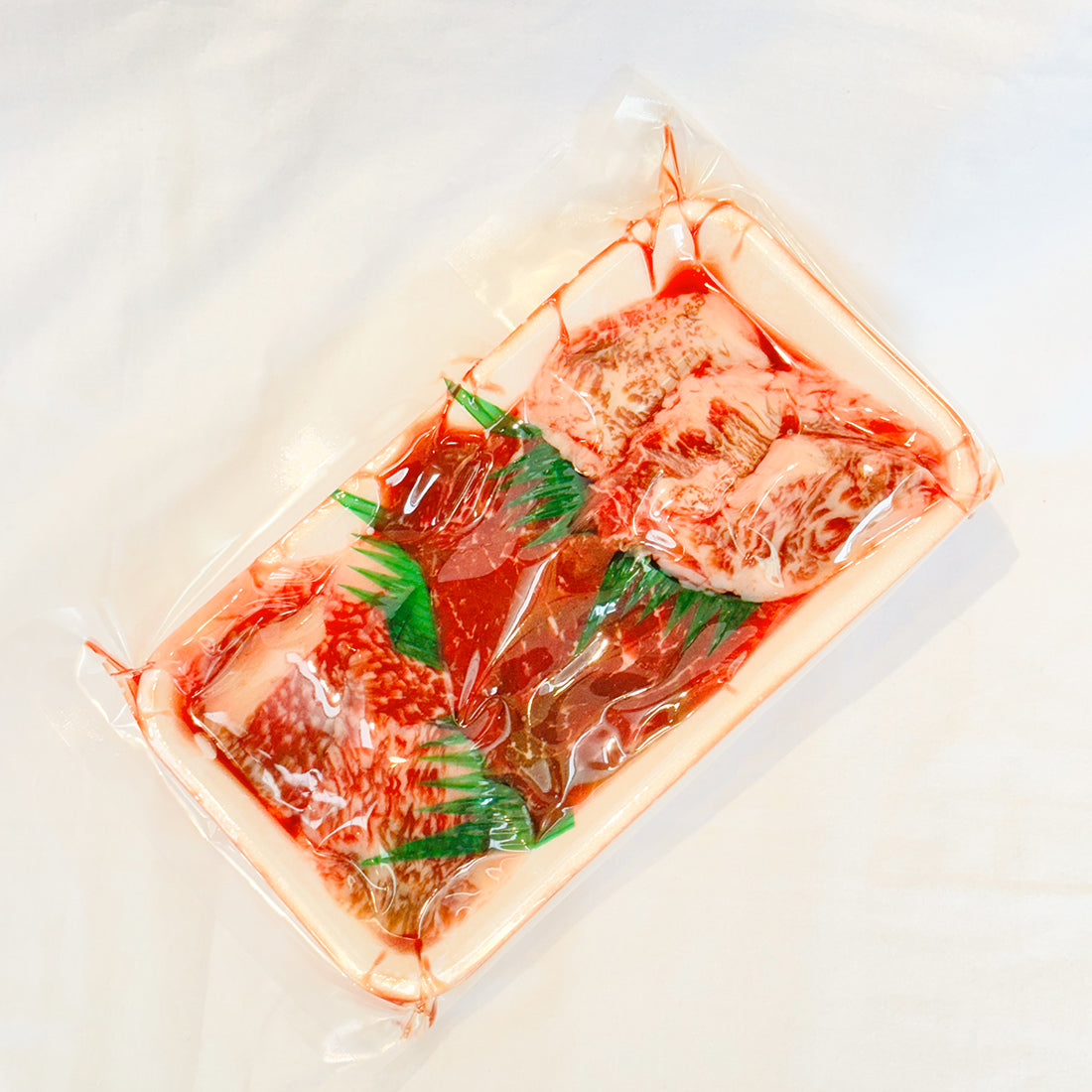 黒毛和牛A5贈答用ミックスセット（約350ｇ～400ｇ）　パックイメージ