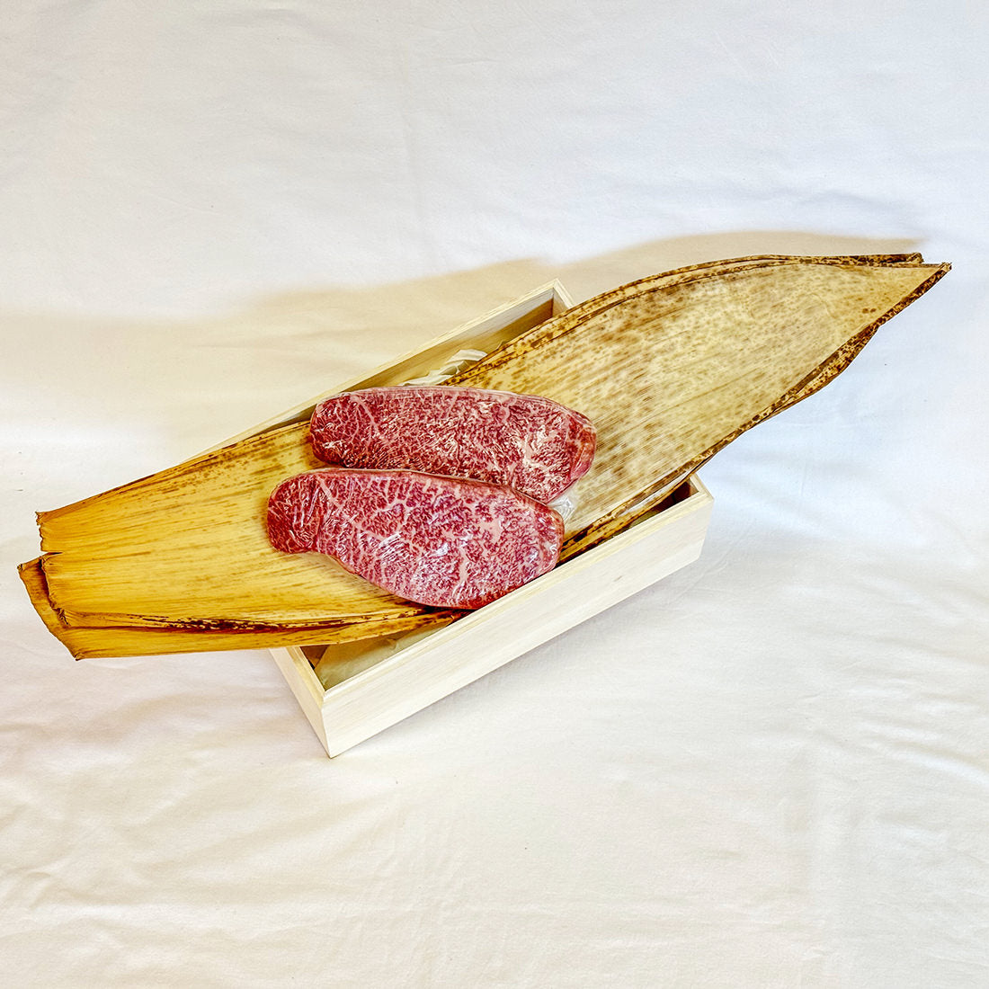 贈答黒毛和牛A5赤身ステーキ