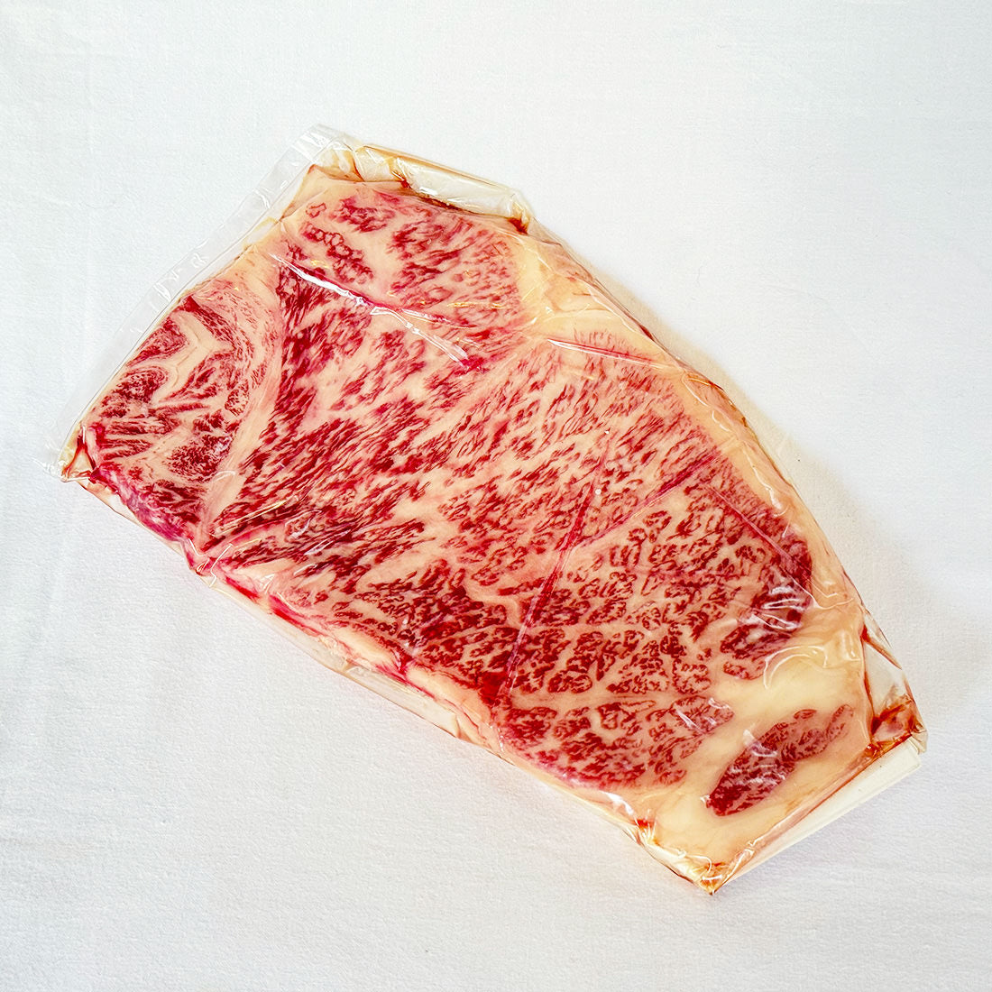 黒毛和牛A5上サーロインステーキカット（200ｇ＋α）